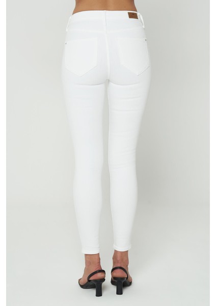 Naomi Beyaz Normal Bel Fermuarlı Skinny Fit Jean Pantolon C 4526-050 fırsatları