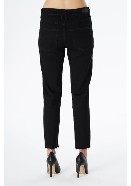 Elıza Cropped Siyah Paçası Kesikli Straight Fit Fermuarlı Jean Pantolon C 4518-071 fırsatları