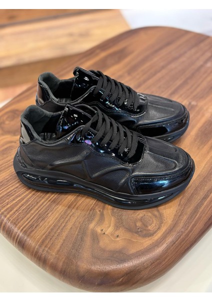 1075 Siyah Rugan Piramit Hakiki Deri Erkek Sneakers