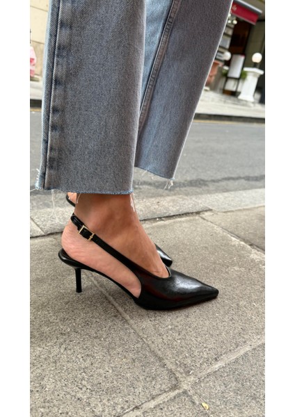 Sivri Burun Dekolteli Siyah Kadın Topuklu fırsatları
