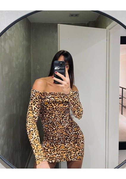 Munn Collection Kadın Madonna Mendil Yaka Leopar Desen Mini Elbise fırsatları