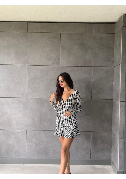 Munn Collection Kadın Uzun Kollu Kruvaze Yaka Kazayağı Mikro Mini Boy Elbise fiyatları