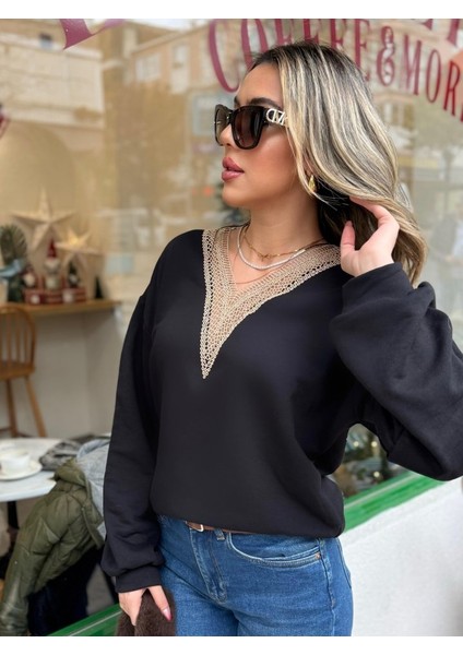 Munn Collection Kadın Uzun Kollu V Dantel Yaka Şardonsuz Üç Iplik Bluz modelleri