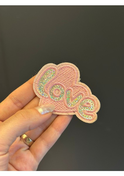 Ütü Ile Yapışan Pembe Love Yazılı Arma Dikiş Apike 6x4 cm
