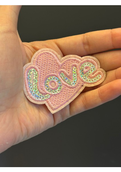 Ütü Ile Yapışan Pembe Love Yazılı Arma Dikiş Apike 6x4 cm fiyatları