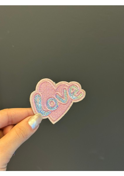 Ütü Ile Yapışan Pembe Love Yazılı Arma Dikiş Apike 6x4 cm modelleri