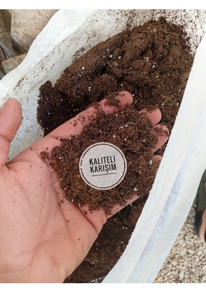 Gübreli ve Torflu Çiçek Toprağı ( Elenmiş Özel Karışım ) 8 Litre