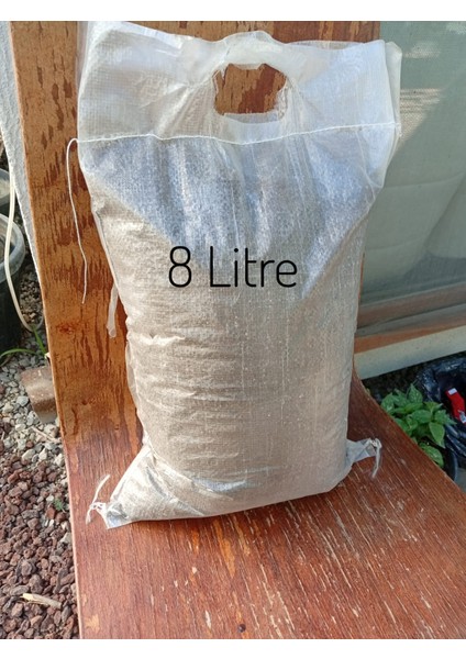 Gübreli ve Torflu Çiçek Toprağı ( Elenmiş Özel Karışım ) 8 Litre