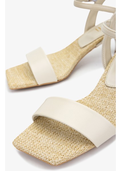 Kadın Bej Topuklu Ayakkabı 654 326 Bn Ayk Y25 Bej Hsr modelleri