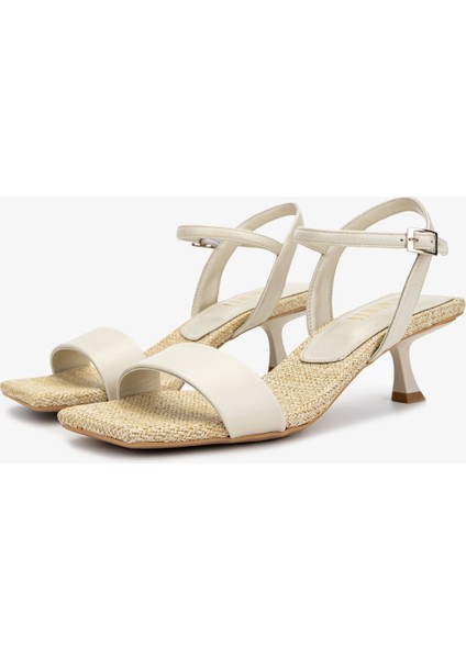 Kadın Bej Topuklu Ayakkabı 654 326 Bn Ayk Y25 Bej Hsr fırsatları