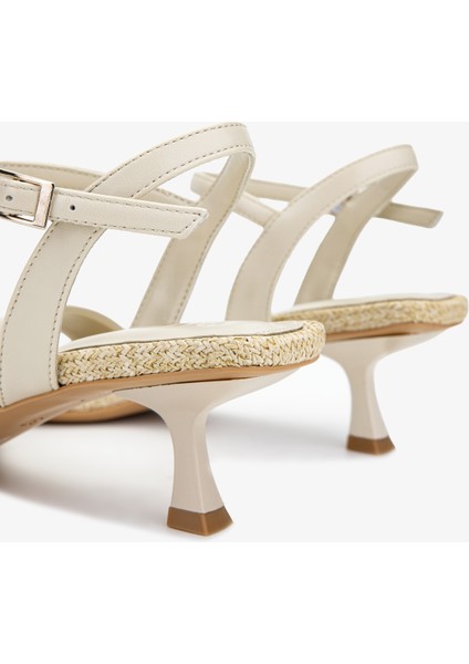 Kadın Bej Topuklu Ayakkabı 654 326 Bn Ayk Y25 Bej Hsr indirimleri