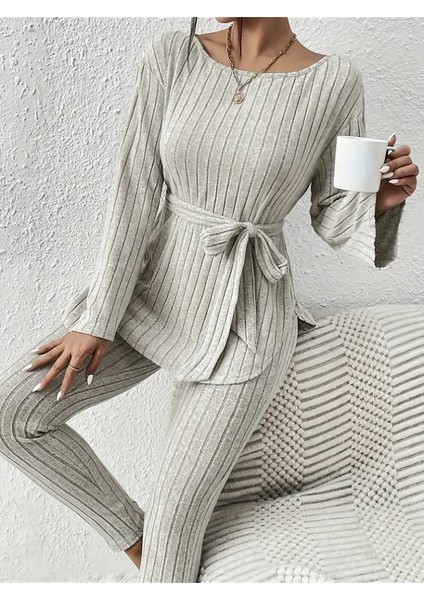 Munn Collection Kadın Uzun Kollu Tek Omuzu Açık Belden Kuşaklı Şardonlu Kaşkorse Bluz ve Tayt Pantolon