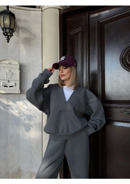 Munn Collection Geniş V Yaka Üç Iplik Sweat Takım - Füme modelleri