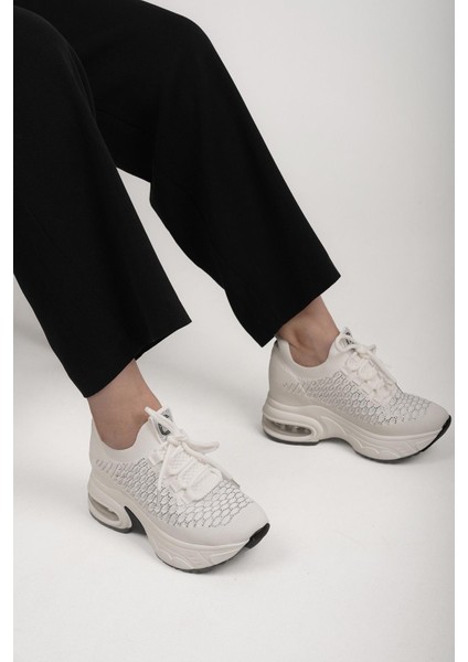 Loretta Guja Ithal Özel Seri Içten Gizli Dolgu Taş Detaylı Triko Kadın Spor Ayakkabı Beyaz