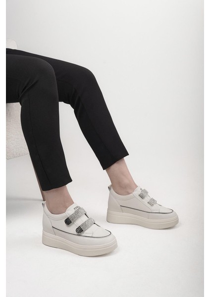Melissa Guja Ithal Özel Çift Taş Detaylı Gizli Ökçe Kadın Spor Ayakkabı Beyaz modelleri