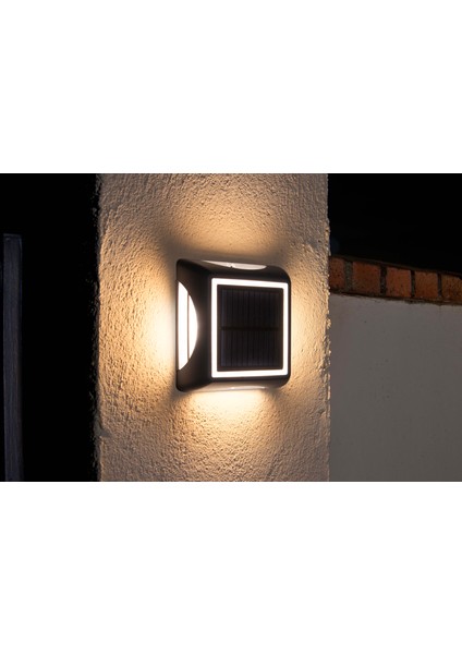 Endura Style Solar Utili Square Wall And Ground 1.2W 3000K 60LM IP65 Sarı Işık Alüminyum Mlz. Güneş Enerjili Dış Mekan Bahçe Aplik