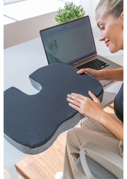 Visco Coccyx Serinletici Jelli Ortopedik Oturma Minderi Kuyruk Sokumu Minderi 45*34*7cm
