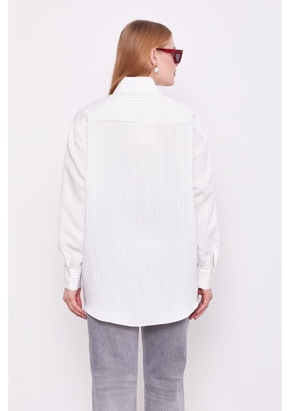 Ekru Cebi Çiçek Işleme Detaylı Gömlek fırsatları