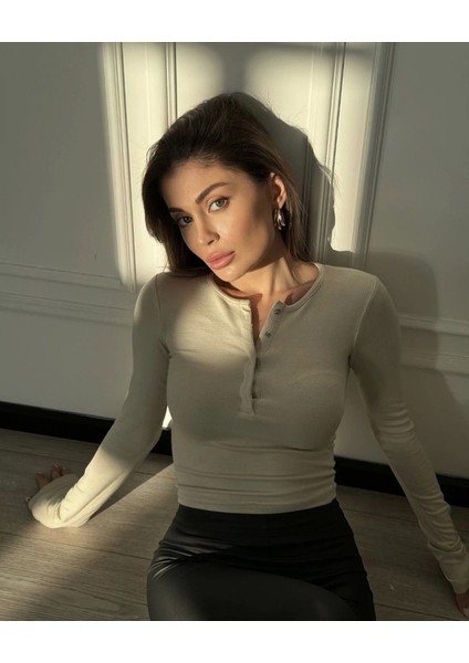 Munn Collection Cıt Cıt Detaylı Uzun Kollu Crop - Taş
