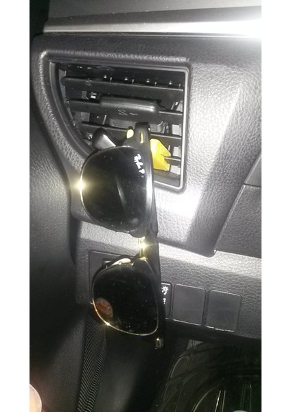 Araba Için Güneş Gözlüğü Askısı (Plastik Aparattır!!!) fiyatları