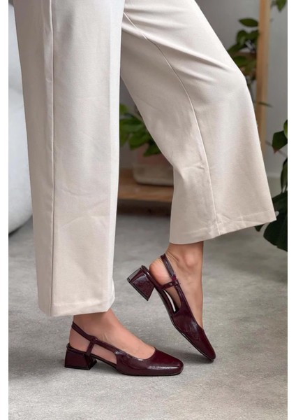 Ursa Yan ve Arka Açık Kadın Ayakkabı Bordo