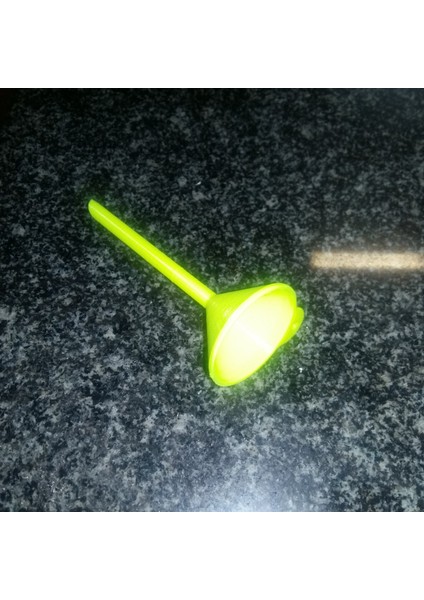 Polo N93 Tdı Break Dolgu Hunisi (Plastik Aparattır!!!) fiyatları