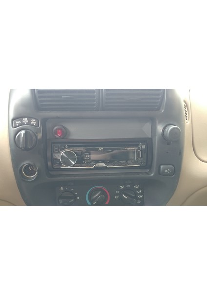 Aux Switch Montaj Deliği ile Double Din - Tek Din (Plastik Aparattır!!!) fiyatları