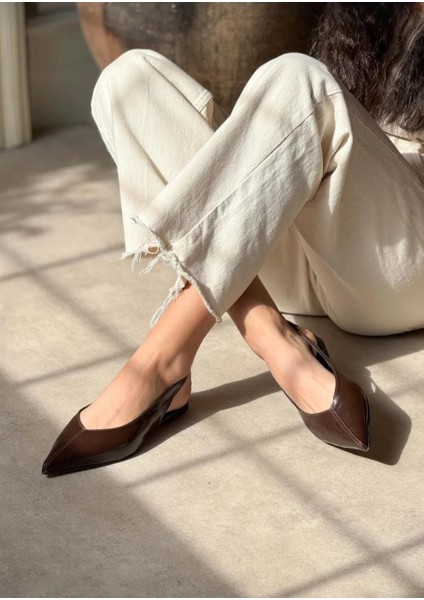 Sofya Kahve Desenli Rugan Lastik Detaylı Kısa Topuklu Kadın Babet