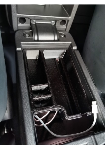 Mitsubishi Outlander Center Konsol Tepsisi (Plastik Aparattır!!!) fiyatları