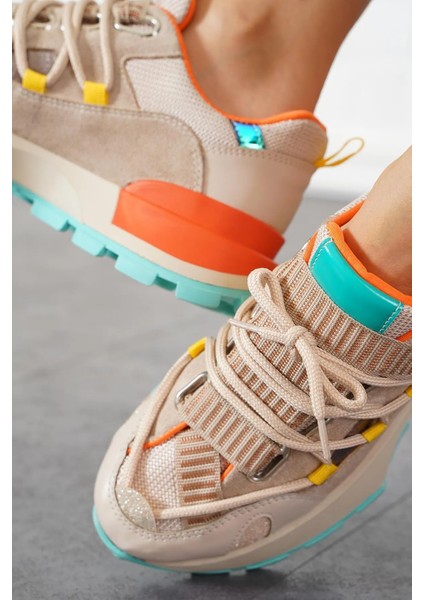 Cırtlı Bağlı Kadın Spor Ayakkabı modelleri