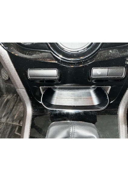 Ford Fiesta Cubby Tepsisi (Plastik Aparattır!!!)