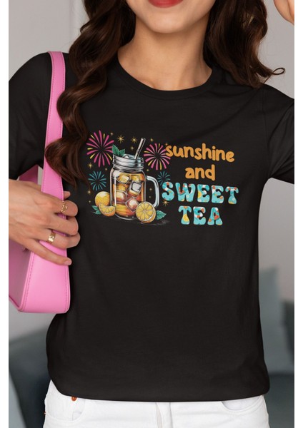 Sunshine And Sweet Tea Baskılı Yaz Temalı Unisex Regular Fit Pamuklu Siyah Tişört