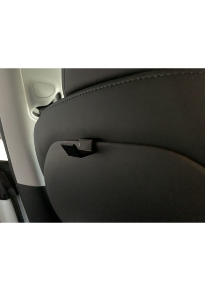 Tesla Model 3 Koltuk Asma Kancası (Plastik Aparattır!!!)