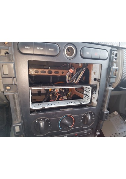 Ford Mustang Araba Radyosu 2din Ila 1din Adaptör + Kılıf (Plastik Aparattır!!!) fırsatları