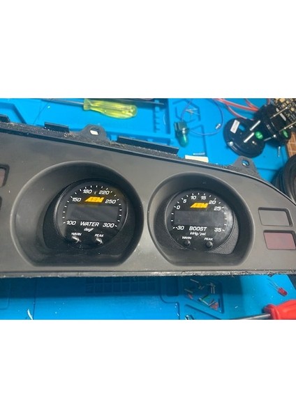 Aem x Serisi Gösterge Için Supra Mk3 Kümesinin Yağ Göstergesi Adaptörü (Plastik Aparattır!!!)