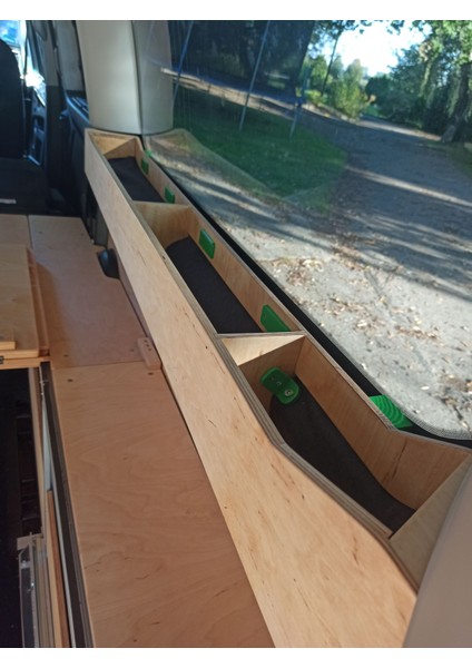 Ford Tourneo Camper - Raf Için Montajlar (Arka Sağ) (Plastik Aparattır!!!) fiyatları