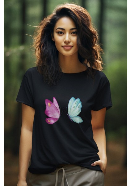 Renkli Kelebek Baskılı Kadın T-Shirt