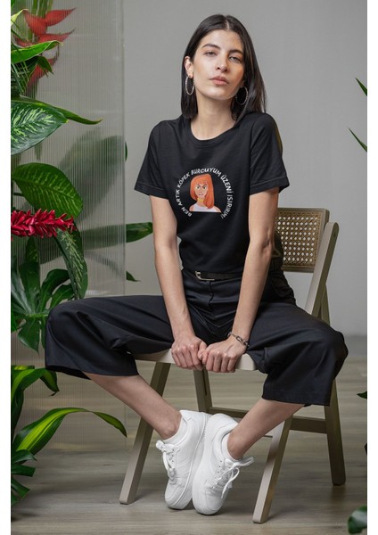 Köpek Burcu Kadın Baskılı Komik Eğlenceli Hediyelik Siyah Kadın T-Shirt