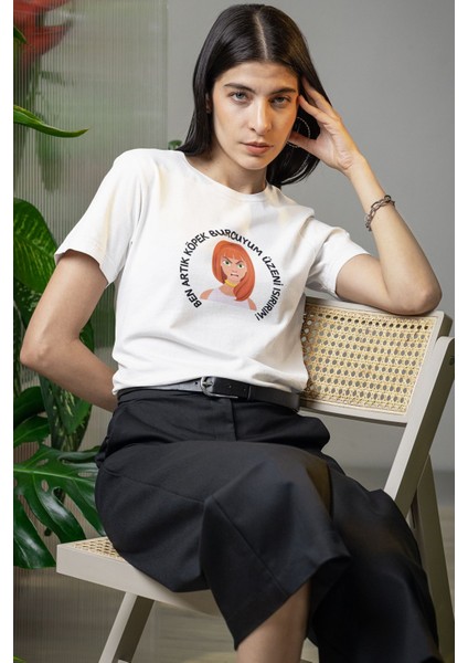 Köpek Burcu Kadın Baskılı Komik Eğlenceli Hediyelik Beyaz Kadın T-Shirt