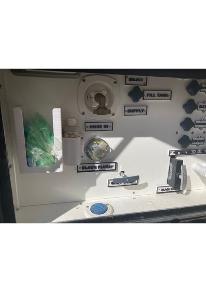 Rv'ler Için Eldiven ve El Dezenfektan Tutucu (Plastik Aparattır!!!) modelleri