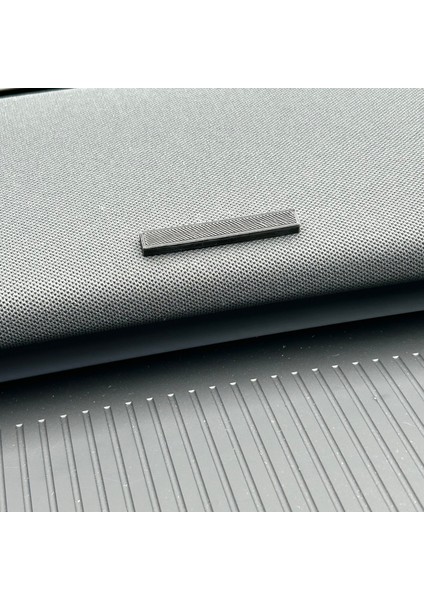 Volvo EX30 Için Harman Kardon Logo Kapağı (Plastik Aparattır!!!)