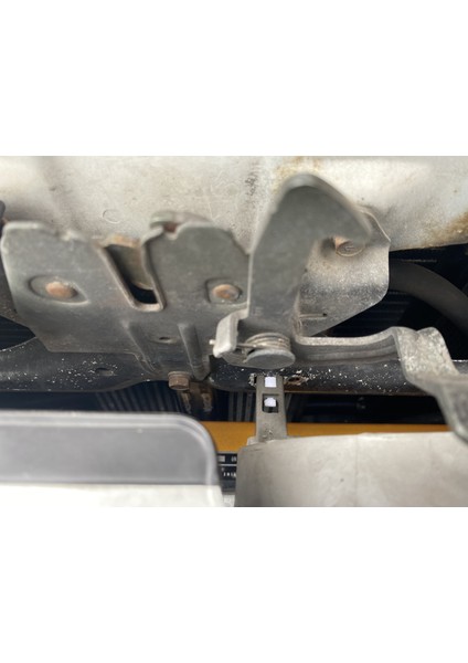 Mitsubishi Grille Clip (8. Gen Galant Vr4) MR221507 (Plastik Aparattır!!!) modelleri