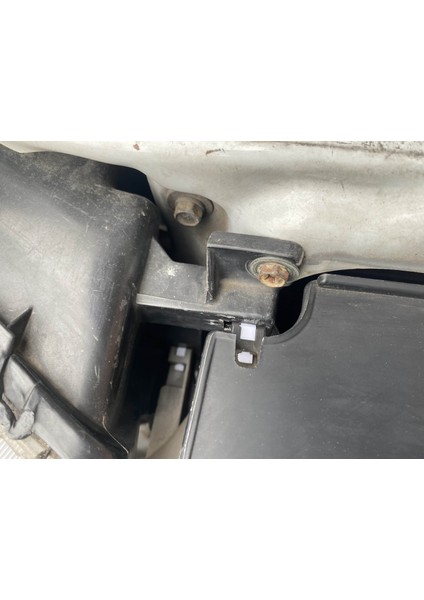 Mitsubishi Grille Clip (8. Gen Galant Vr4) MR221507 (Plastik Aparattır!!!) indirimleri