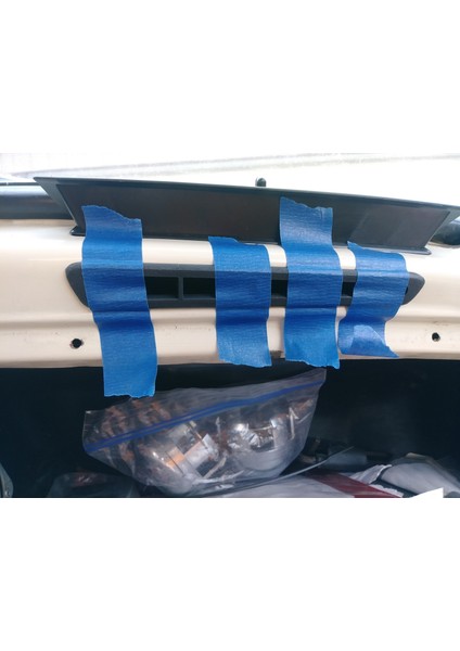 Vw Beetle Ön Çizgi Delikleri (Yolculara Bakan) (Plastik Aparattır!!!)
