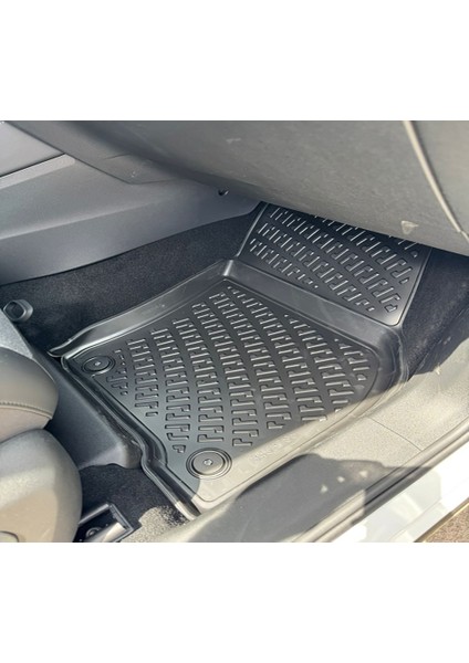 Volkswagen Tayron 2024 ve Sonrası 3D Paspas ve Üst Bagaj Havuzu Set