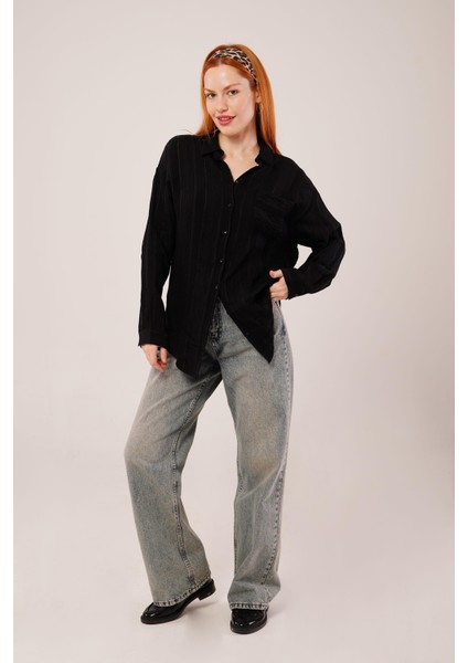 Hakim Yaka Çizgili Cep Detaylı Siyah Gömlek indirimleri