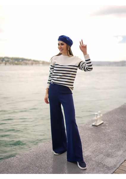 Styleboom x Peraluna Marlene Trouser Düğme Detaylı Rahat Kesim Kadın Triko Pantolon - Lacivert