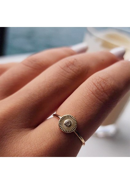 Gümüş Yüzük - 0.10 Karat Signity Swarovski Taşlı Pırlanta Montörü 925 Ayar Gümüş Yüzük-Güneş Yüzük fırsatları