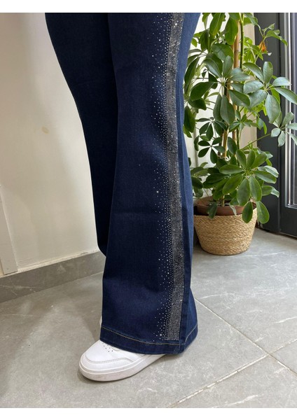 Ispanyol Paça Yanı Taş Şeritli Kot Pantolon K.mavi 4000
