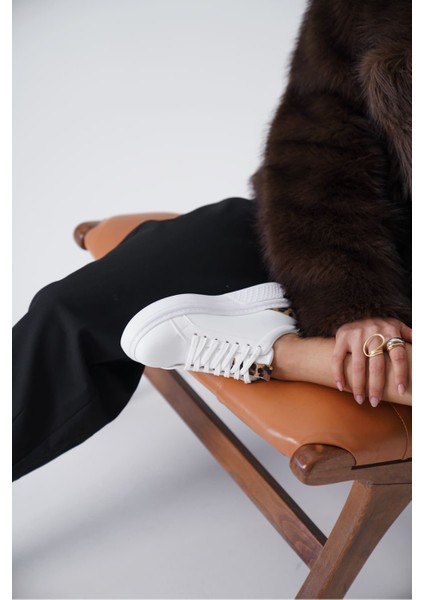 Vega Premium Leopar Detaylı Beyaz Kadın Sneaker indirimleri